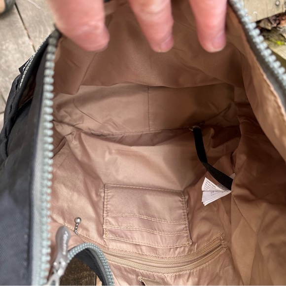 Baggallini Sidekick Large RFID Black Hobo Crossbody Bag Purse - Picture 13 of 16